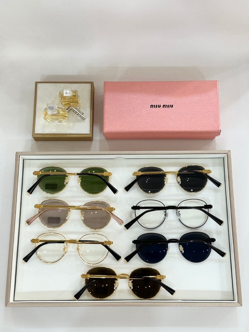 Miu miu Sunglasses